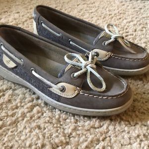 Women sperry slide shoes